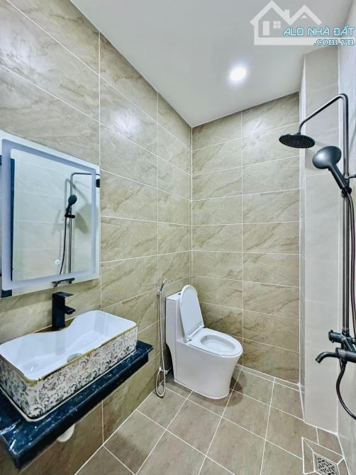 Bán căn đang cho thuê 16tr/ tháng ngay Đào Duy Anh, Phú Nhuận. Giá: 2 tỷ 540tr/60m2, riêng - 6