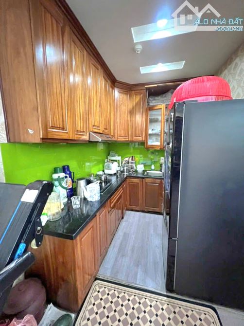 Bán gấp căn hộ Tòa 2A Vinaconex7 Hồ Tùng Mậu. DT 72m - 2PN, 2WC. - 6