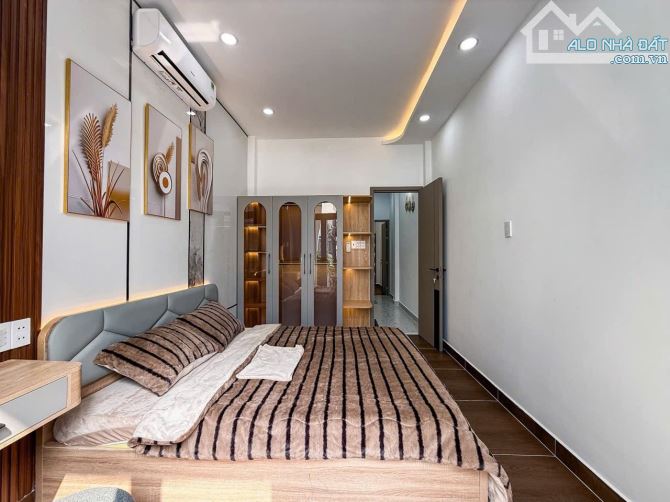 Bán Nhà Phú Nhuận - Siêu Phẩm 4 Tầng - Full Nội Thất - Vào Ở Ngay - Chỉ 6.45 Tỷ - 6