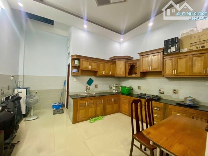 Hẻm xe hơi Liên Khu 2-10 – 73m² ngang 4,3m – 5pn – Bình Hưng Hòa A – 6 tỷ - 6