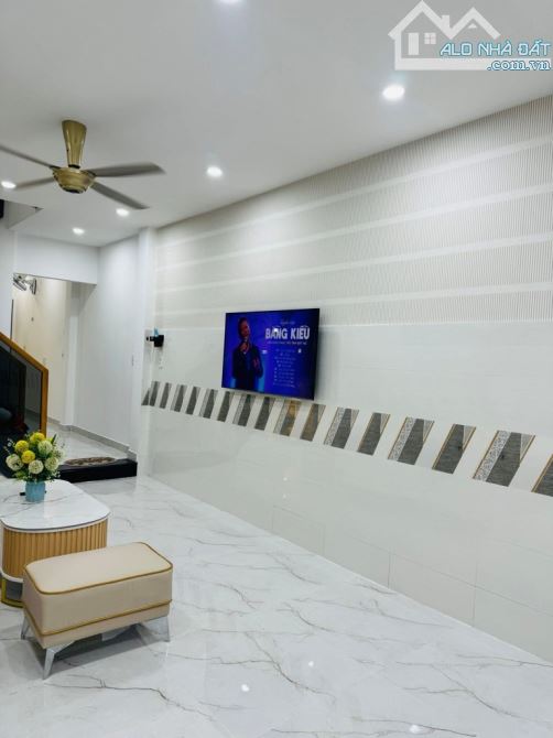 GẦN EMART PHAN HUY ÍCH, HẺM 5M THÔNG,  XE HƠI NGỦ NHÀ, 70M2, 3PN( CÓ PN TRỆT), 6 TỶ 45 TL - 6