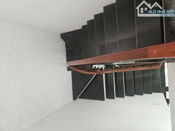 Bán nhà dân xây 43m2*5 tầng đường Sông Sét, ngõ thông, 2 thoáng, gần phố-Ở ngay - 6