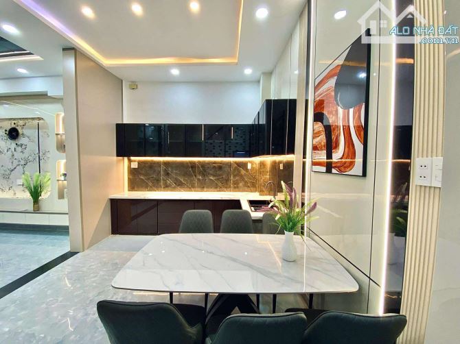 HXH PHAN HUY ÍCH - NGANG KHỦNG 6M - 4 TẦNG FULL NỘI THẤT - CHỈ 7.68 TỶ - 6