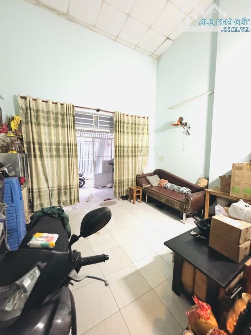 Bán gấp nhà 72m2. Đường 7m. Hương lộ 3.BHH. Chỉ 6.2 - 7