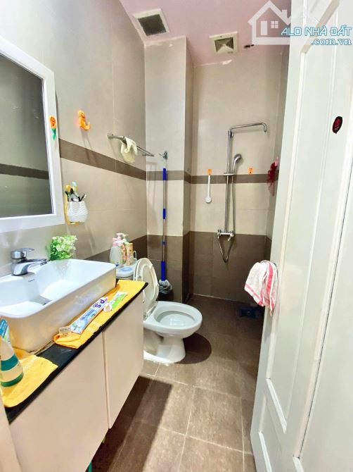 Hẻm xe hơi thông Phú Nhuận, 4 tầng, 4 phòng ngủ, 54m2 công nhận, chỉ 10.6 tỷ - 7