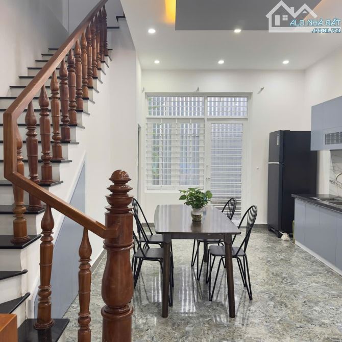 BÁN NHANH NHÀ 3 TẦNG -MT KINH DOANH ĐƯỜNG 7M5 SÁT VÕ CHÍ CÔNG VỊ TRÍ VÀNG. - 7