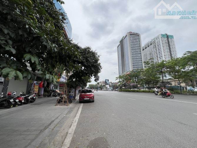 Chủ cần tiền bán gấp nhà Mặt phố Tây Sơn Đống Đa, 40m, 9TTM, MT 5.5m, vỉa hè 10m, ô tô. - 7