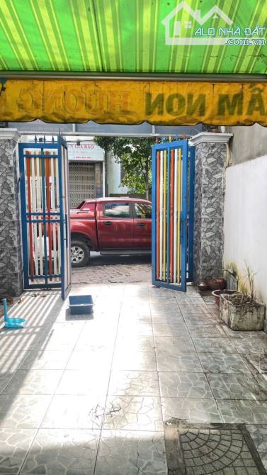nhà 1 trệt 1 lầu 112,7m2 7ty2 TL  hoàn công MT đường Nguyễn Hữu Cảnh p.Đông Hòa - 7