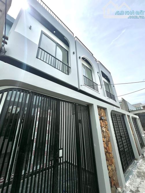 Nhà 2 tầng xây mới 100% Huỳnh Ngọc Huệ chỉ nhỉnh 3tỷ - 7