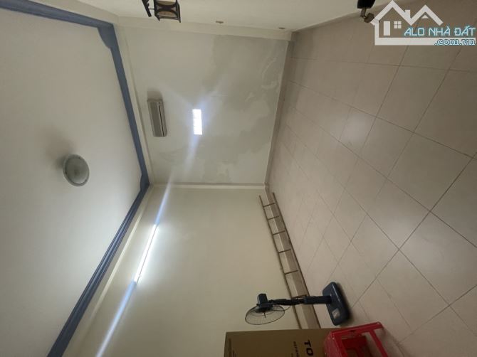 Bán nhà gần Lý Phục Man Q7 - 4x19 - 3 tầng - Hẻm 4m - Nhỉnh 6 tỷ - 7