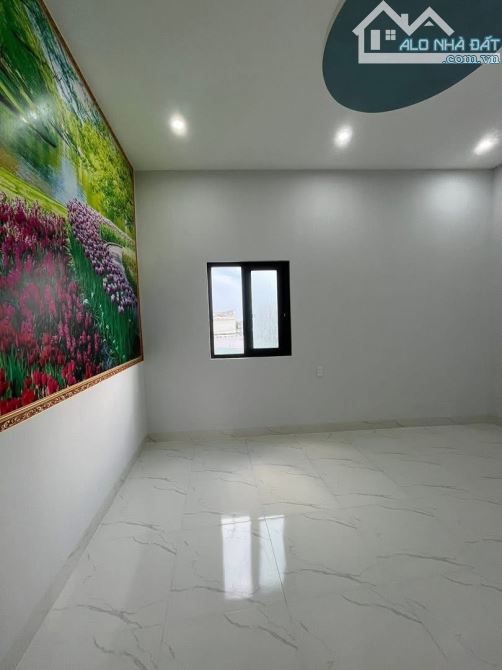 CHỦ GỞI BÁN NHÀ 1 TRỆT 1 LẦU (HOÀN CÔNG). DT: 60M2 THUỘC P. TÂN VẠN. GIÁ CHỈ 2,5 TỶ - 7