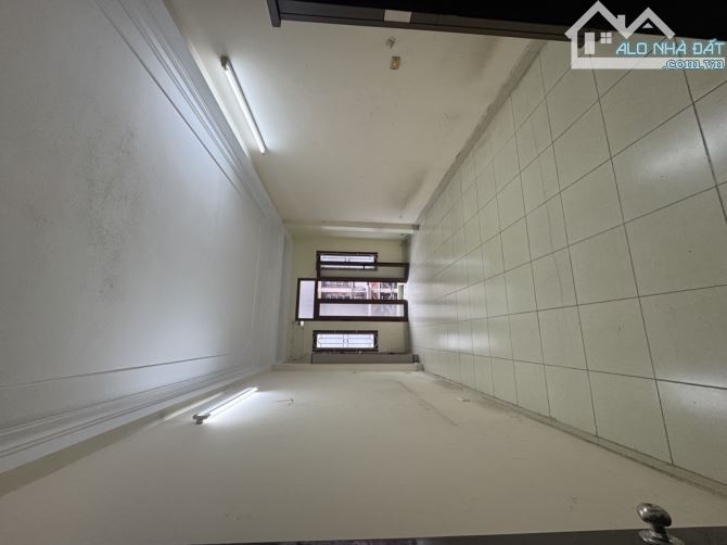 Bán nhà phân lô Đền Lừ. Nhà đẹp - vỉa hè - Ô tô tránh - kinh doanh. - 7