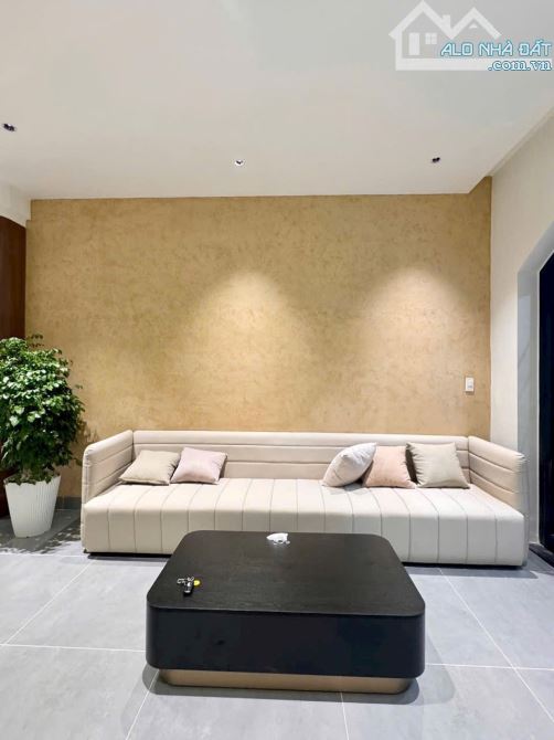 Nhà 3 tầng kiệt Ông Ích Khiêm - Hải Châu Full Nội Thất giá chưa tới 6ty - 7