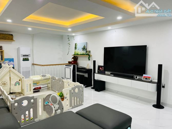 🏠CCDV-MS.D23 - Bán nhà 1 trệt 1 lửng 2 lầu hẻm ô tô Phan Chu Trinh p Vũng Tàu. Giá 10.5 t - 7
