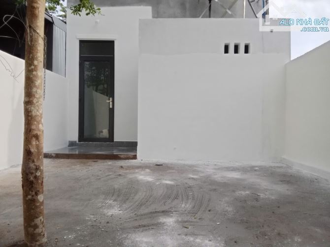 Đi định cư nước ngoài nên cần bán gấp nhà riêng mới xây chưa qua sử dụng cách Quốc lộ 1A 7 - 7