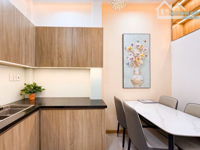 Nhà 3 tầng 4 phòng ngủ giá 4 tỷ 680 đường Nguyễn Thái Sơn Phường 4 Gò Vấp SHR full nội t - 8