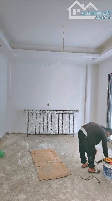Vị trí hiếm, OTo đỗ cổng Ngô Gia Tự - Long Biên 30m x mt 7m x 5T nhỉnh 6 Tỷ cực hiếm - 8