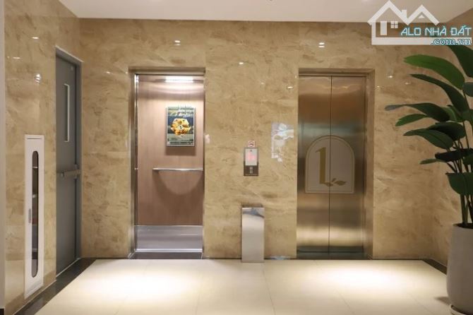 Siêu phẩm dòng tiền 10% bán khách sạn Vip Cộng Hoà Q.Tân Bình 11x42m Hầm 7 tầng giá 150 tỷ - 8