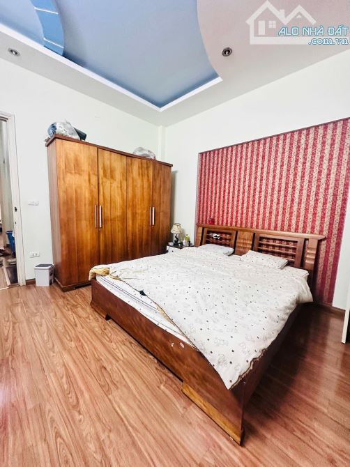 Bán Nhà Xuân Đỉnh- 54m2 x 5 Tầng - Mặt Ngõ Thông - Kinh Doanh - Oto 5 Chỗ Cất Tầng 1 - 8