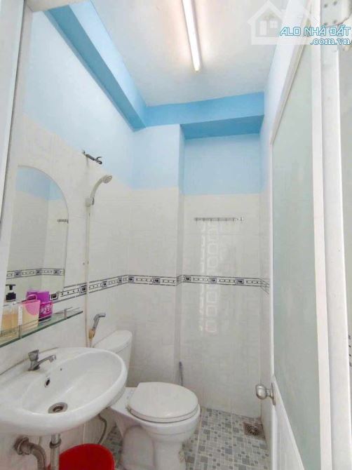 NHÀ 3TẦNG MẶT TIỀN ĐƯỜNG SỐ – KHU PHÂN LÔ ĐỒNG BỘ – CÁCH CHỢ 50M – TRUNG TÂM QUẬN 7 - 8