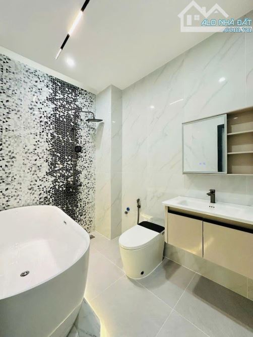 Bán Nhà Hẻm Ô Tô 5m, Nguyễn Tư Giản - P.12, Gò Vấp, 10.3Tỷ, 64m2(4x16), 5Tầng - 8