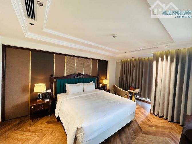 Khách Sạn Mặt Phố Nguyễn Hữu Huân, DT 262m2, MT 9,1m, 10 Tầng, Giá 269 Tỷ - DT 3 tỷ/th - 9