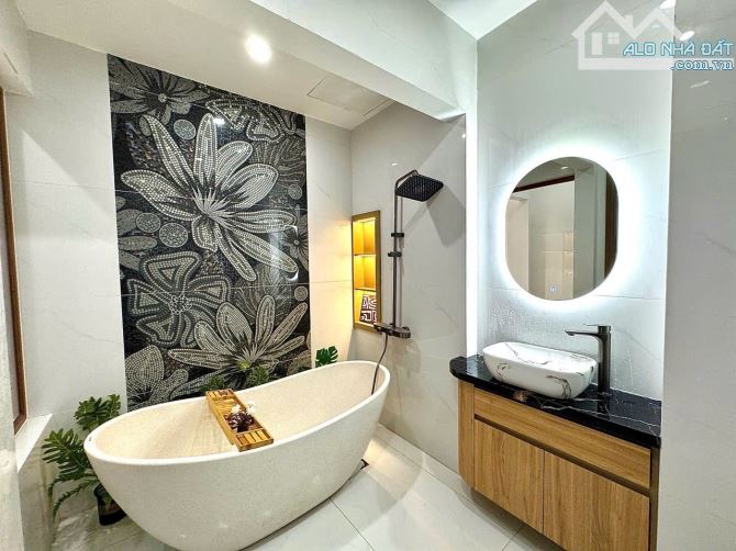 NHÀ ĐẸP ĐÔNG KHÊ 2 NGÕ 2 Ô TÔ TRÁNH NHAU HƠN 6 tỷ - 9