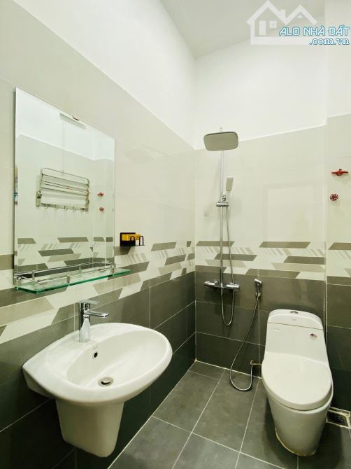 CHỊ KIM KÊU BÁN NHÀ HẺM ÔTÔ THÔNG - BÙI QUANG LÀ, GÒ VẤP. GIÁ 4.46TỶ/ 81,7M2 - 3PN 2WC. - 9