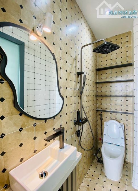 BÁN NHÀ CÓ HỢP ĐỒNG THUÊ SẴN 27TRIỆU - ĐINH CÔNG TRÁNG, QUẬN 1 - GIÁ 5.93TỶ/52M2(4m x 13m) - 9