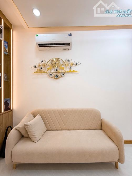 Nhà 3 tầng 4 phòng ngủ giá 4 tỷ 680 đường Nguyễn Thái Sơn Phường 4 Gò Vấp SHR full nội t - 9