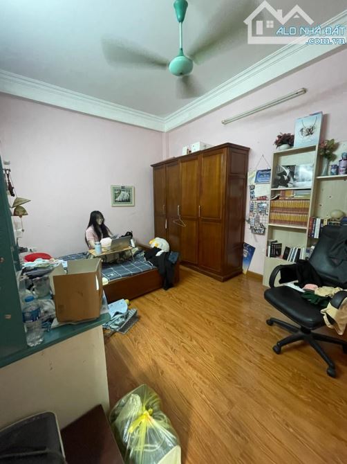 CẦN TIỀN BÁN NHANH HÀ PHỐ NGUYỄN ĐÌNH HOÀN CẦU GIẤY - HN - 9