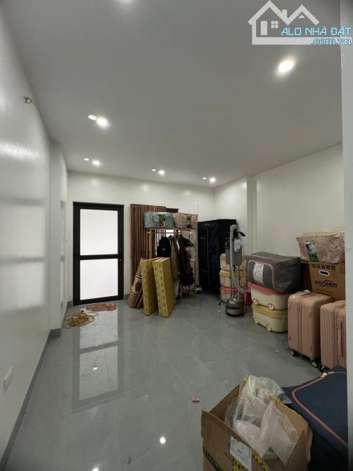 Bán Nhà 5T Lô Góc 42M Vĩnh Hưng- Hoàng Mai- Ngõ Thông KD nhỏ, xe 5 tạ đỗ cửa Nhỉnh 8 Tỷ. - 9