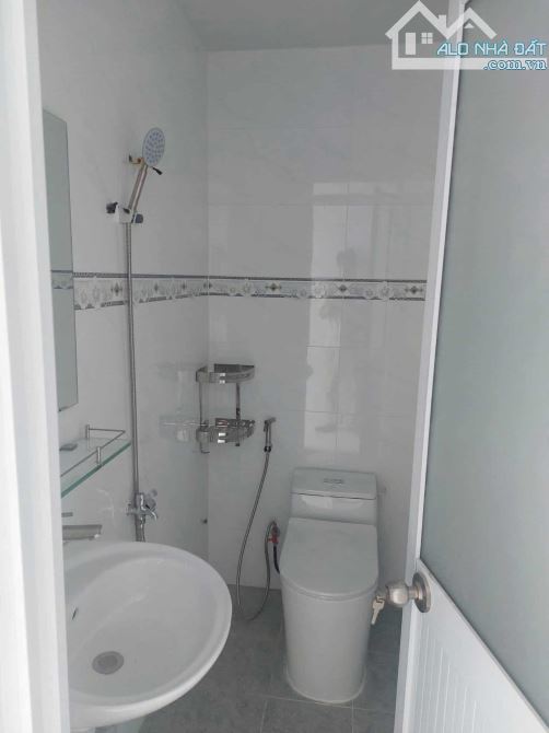 Bán Nhà Song Hành, khu Phố Ẩm Thực sằm uất, 56m2, 2 Tầng BTCT Đường 4 xe hơi ngủ trước nhà - 9