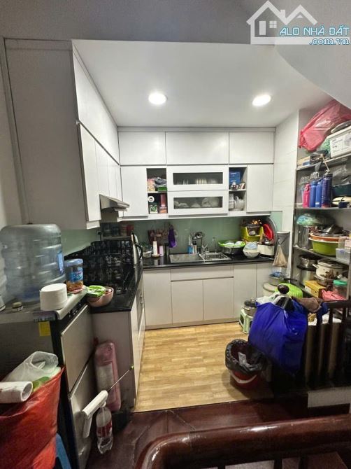 Hoàn Kiếm * Mặt Phố Kinh Doanh – 5 Tầng Ôtô Lùi Nhà – Sổ Nở Hậu 9,78 Tỷ ( có thương lượng - 9