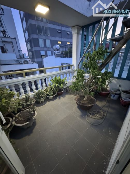 5 TẦNG NỘI THẤT CAO CẤP TRẦN BÌNH TRỌNG-P.1- Q.5- DT: 3.9*10.8M- 9 TỶ 7 - 9