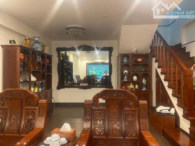 Hoàng Cầu 77m² mặt tiền 5m ngõ ô tô tránh sát hồ giá 23,3 tỷ hàng kín - 9