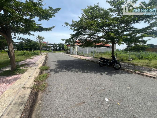BÁN LÔ ĐẤT GẦN 250m2 ĐƯỢC PHÉP XÂY DỰNG GIÁ CHỈ 58tr/m2 GẦN ĐƯỜNG HÀN ĐIỀU P11 TP VŨNG TÀU - 9
