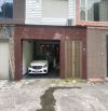 Hoàng Cầu 77m² mặt tiền 5m ngõ ô tô tránh sát hồ giá 23,3 tỷ hàng kín