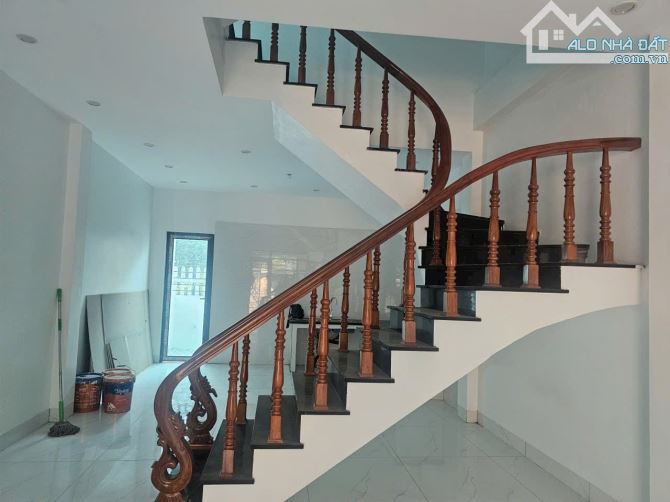 BÁN GẤP NHÀ 3 TẦNG MỚI XÂY ( THIÊN LỘC) - ĐÔNG ANH, HÀ NỘI ( THIÊN LỘC)