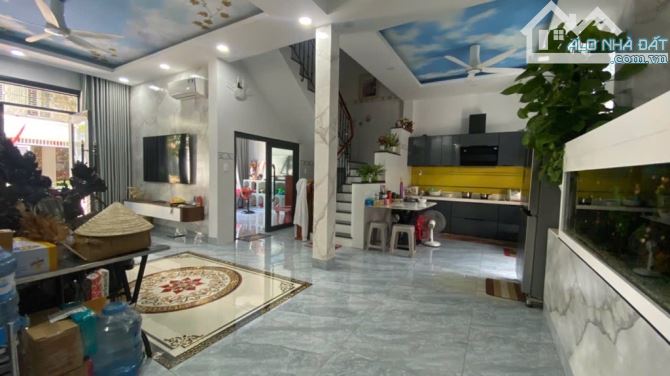 NHÀ ĐẸP 4 TẦNG KHU DÂN CƯ CẠNH BỆNH VIỆN THỦ ĐỨC