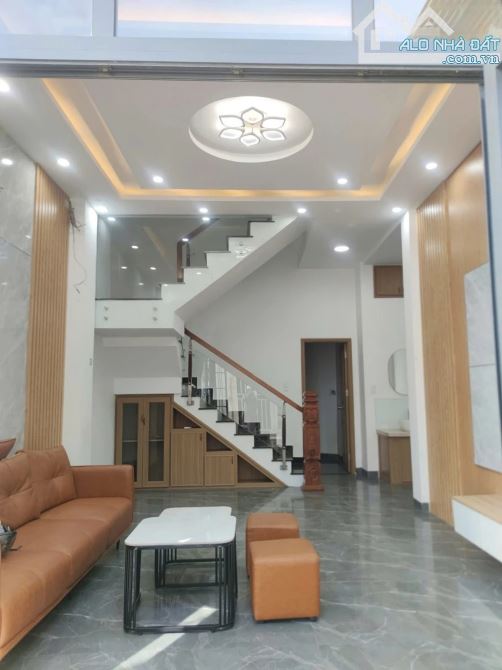 NHÀ 3 TẦNG – 3 MÊ ĐÚC – LÔ GÓC 2 MẶT KIỆT DŨNG SĨ THANH KHÊ – CHỈ 4 TỶ X