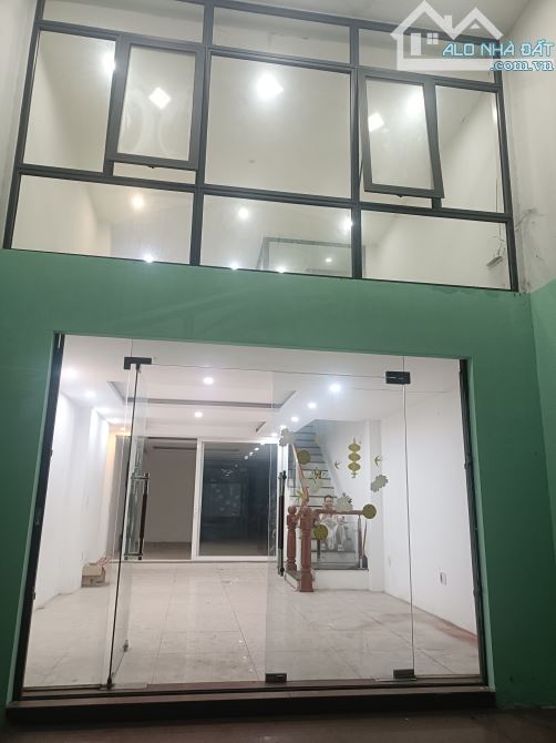 🌟 SIÊU HÓT - MẶT TIỀN NGUYỄN HỮU THỌ - TRỤC ĐƯỜNG THƯƠNG MẠI ĐẮC ĐỊA - 4 TẦNG KIÊN CỐ - 1