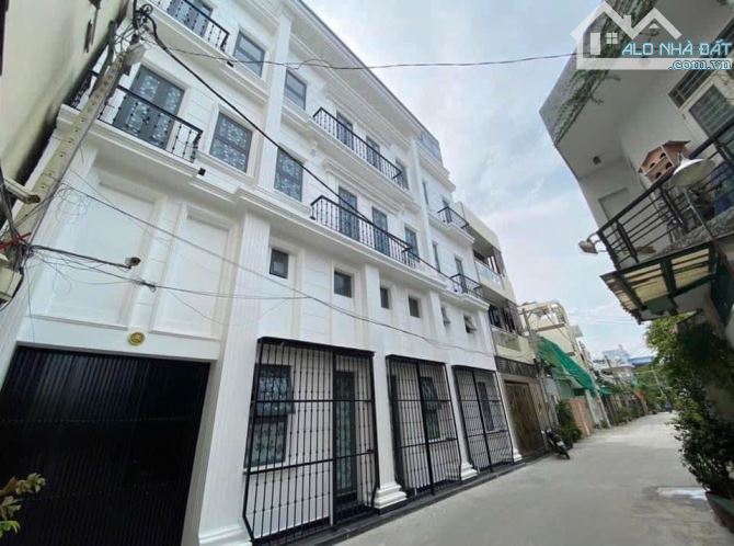 CHDV 5 TẦNG GẦN PHẠM VĂN ĐỒNG - HXH NÉ NHAU THÔNG 2 ĐẦU - NGANG 14 MÉT - DÒNG TIỀN 70TR/TH