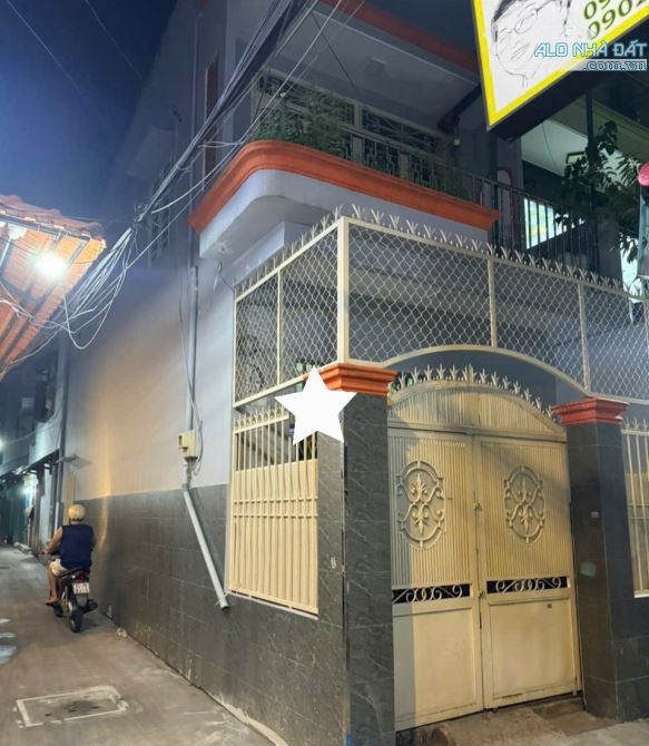 BÁN CHDV GÓC 2 MT - SIÊU DÒNG TIỀN – NGUYỄN HỒNG, BÌNH THẠNH – 86M² – 4 TẦNG. CHỈ 8.75 TỶ.