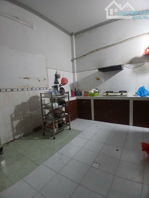 🚗 LÊ VĂN KHƯƠNG – HẺM XE HƠI TRẢI NHỰA – 1 SẸC NGẮN – GẦN CHỢ THIẾC 🏡 Nhà 2 tầng – DT: 5