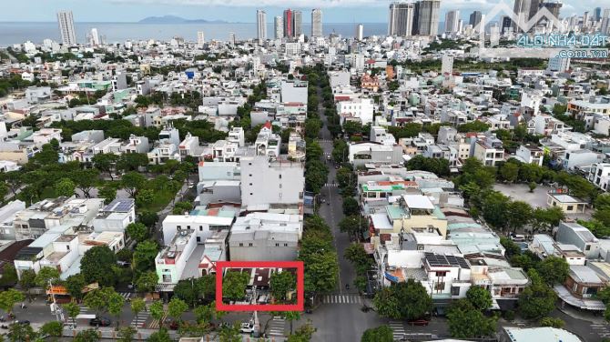Bán Lô Góc Mặt Tiền Lớn Khúc Hạo & Phạm Văn Xảo Đẹp Nhất Tuyến Đường . Giá 22tỷ - Giá Tốt
