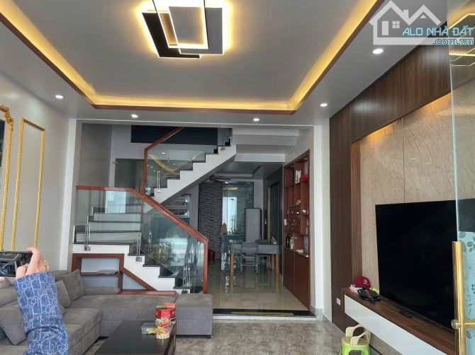 ⸻TP02.  🏡 Nhà 4 tầng khu phân lô Hoàng Thế Thiện – Hải An