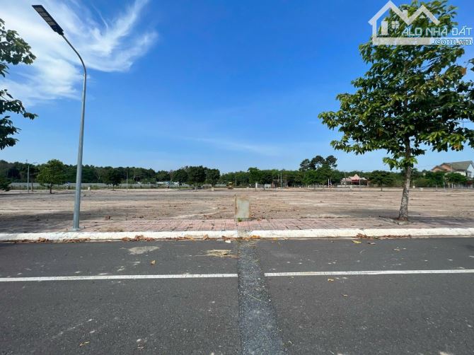 Bán đất Sân Bay Long Thành 5km - Mặt tiền đường 22m - Sổ Hồng Riêng - Giá 13triệu/m2