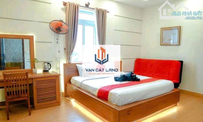 🏨 CẦN BÁN KHÁCH SẠN 1T7L – MẶT TIỀN VÕ THỊ SÁU – GÓC HOÀNG HOA THÁM – 289.8M² – GIÁ 73 TỶ