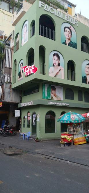 Mặt tiền đẹp Bùi Viện 50m2, 3 tầng cho thuê 99 triệu/tháng